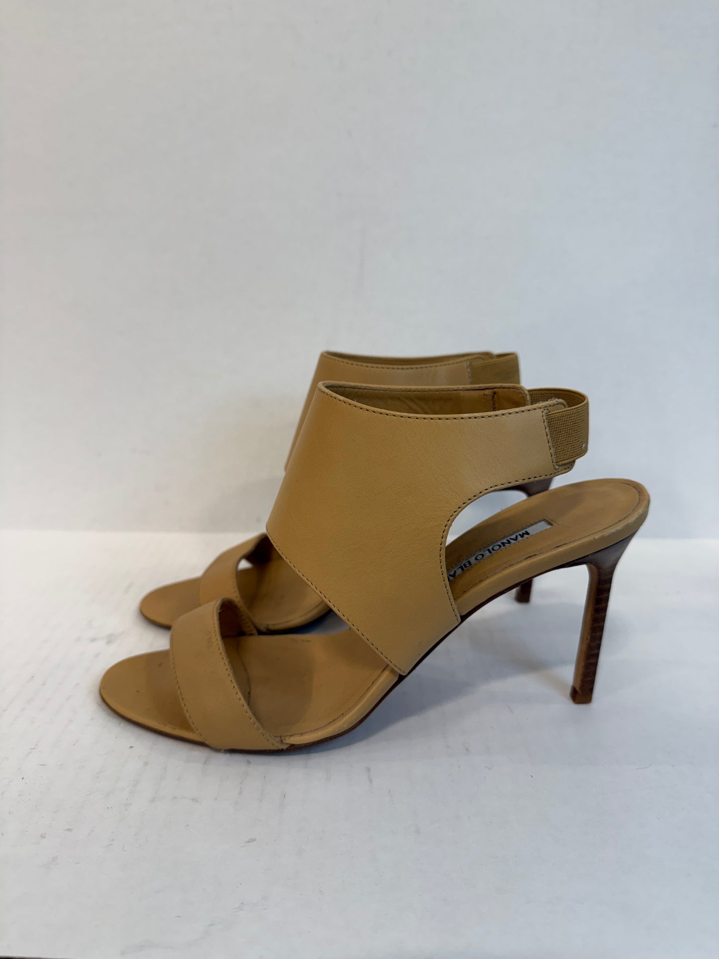 MANOLO BLAHNIK Loyal High Heel Sandals / US8-EU39