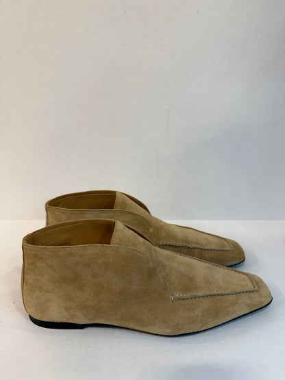 TOTEME The Desert Suede Ankle Boot in Sand — Excellent | EU39-US8.5