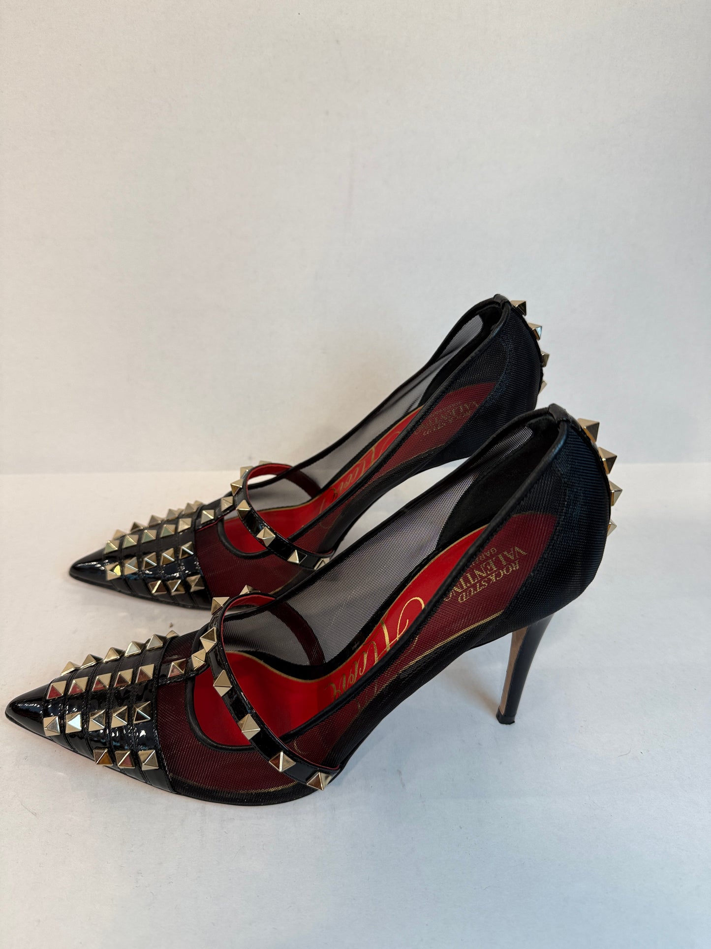 VALENTINO GARAVANI Rockstud High Heel Pump / US8-EU39