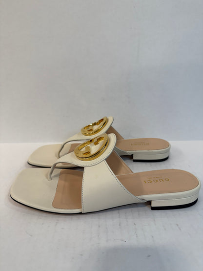 GUCCI NWT Blondie Interlocking GG Thong Sandals in Cream Leather — Authentic Pre-Owned | US7- EU37