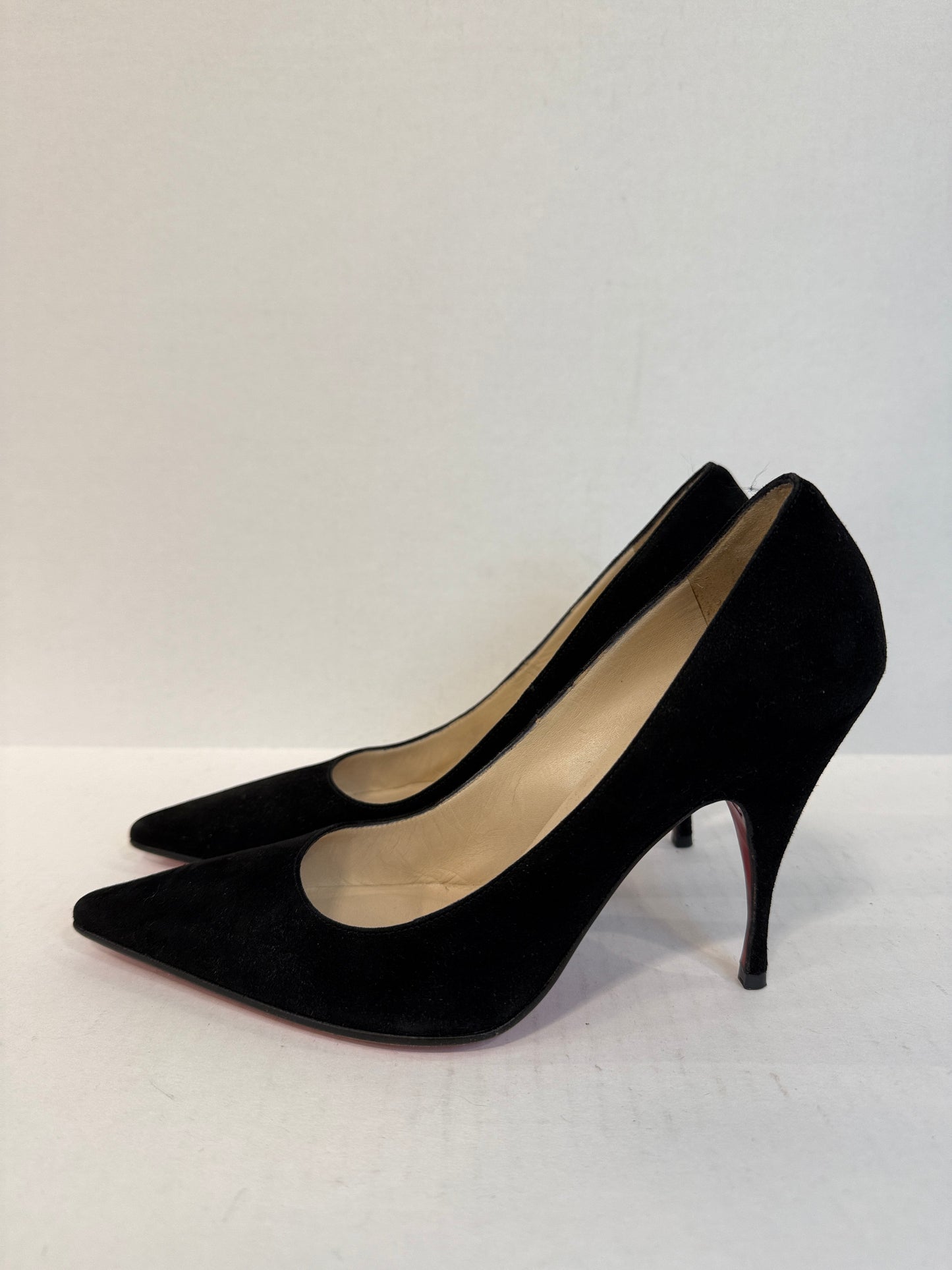 LOUBOUTIN Suede Pumps / US6-EU36