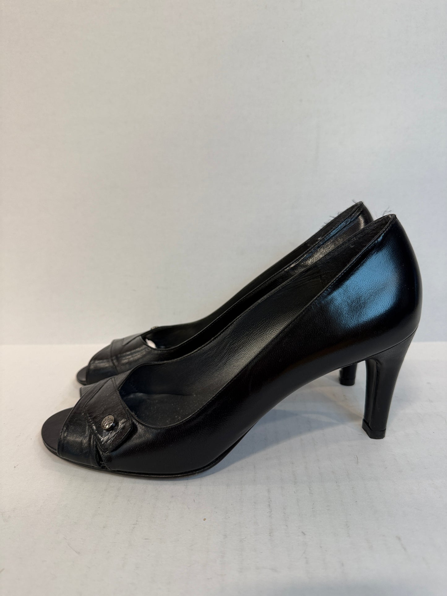 STUART WEITZMAN Black Open Toe Pump / 9-EU39.5