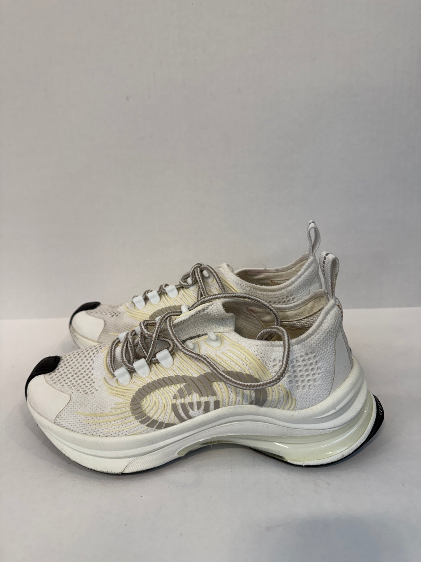 GUCCI RUN Sneakers / US6-EU36
