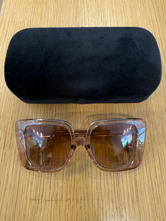 GUCCI Oversized Square Sunglasses