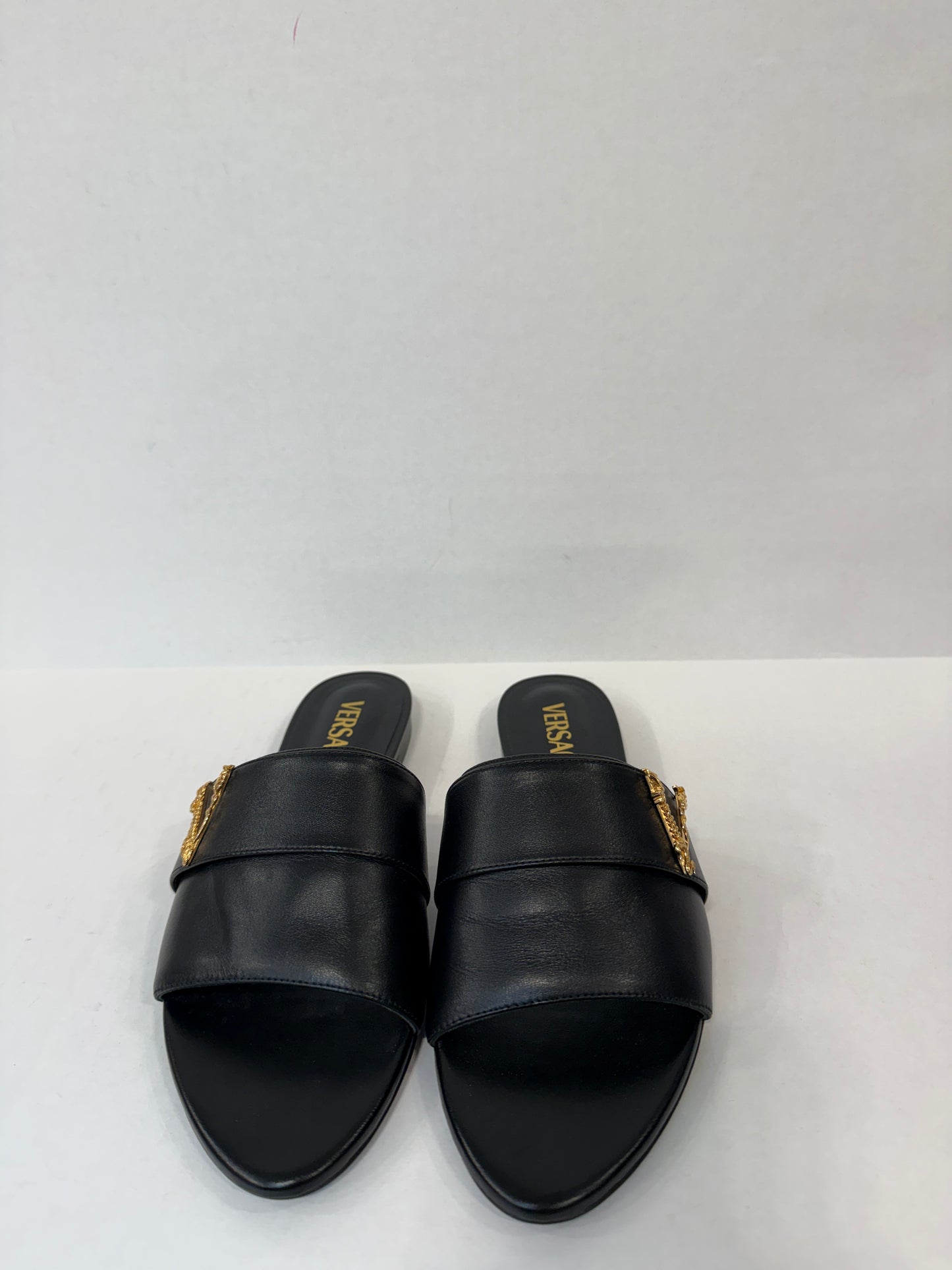 VERSACE NWT Sandals Vitello / US6.5 EU37