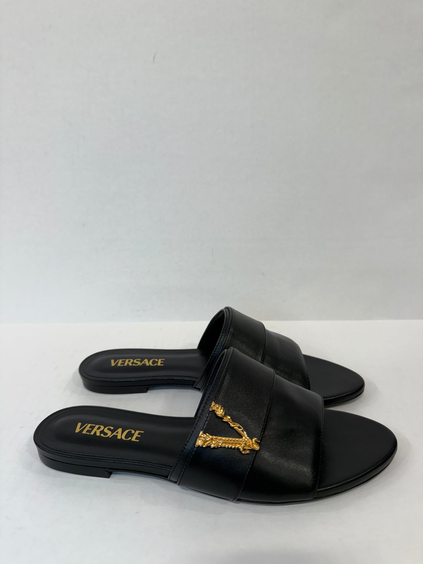 VERSACE NWT Sandals Vitello / US6.5 EU37