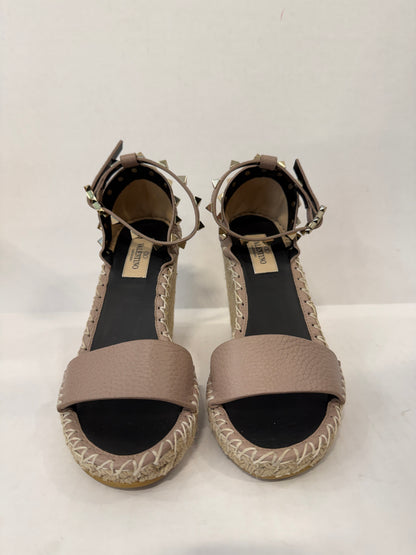 VALENTINO GARAVANI Rockstud Espadrille Wedge Sandal in Blush — NWT | EU 36-US 6