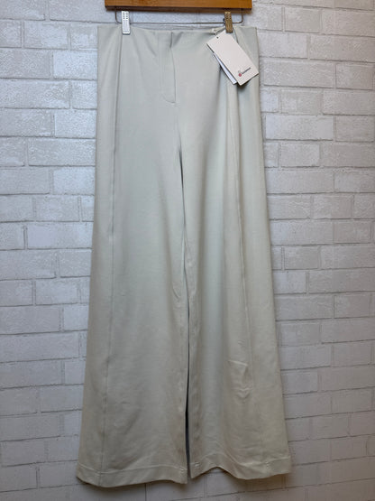 LULULEMON NWT   Stretch Knit Straight Leg Pants/L