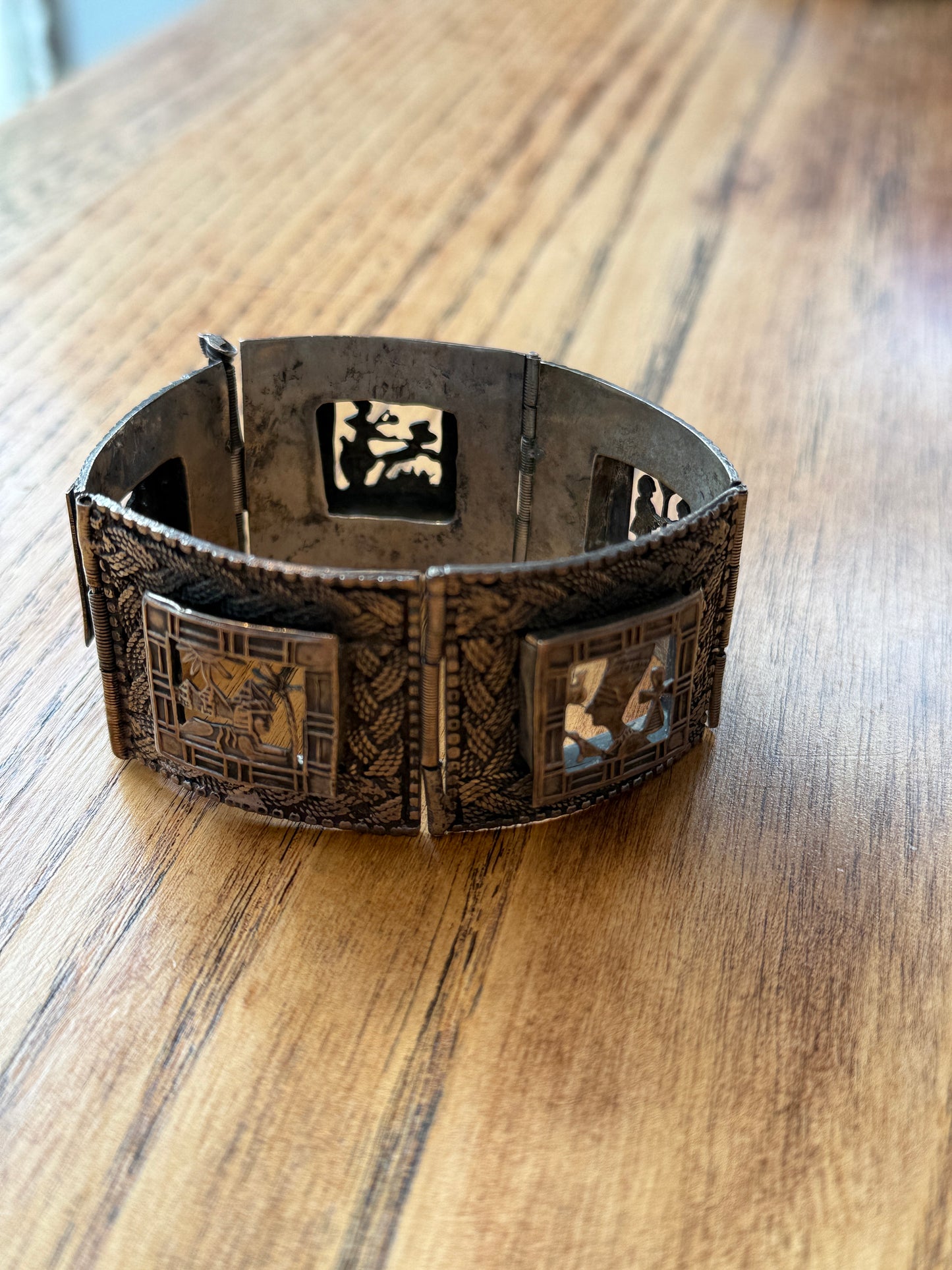 NO BRAND Vintage Egyptian  Figures Bracelet