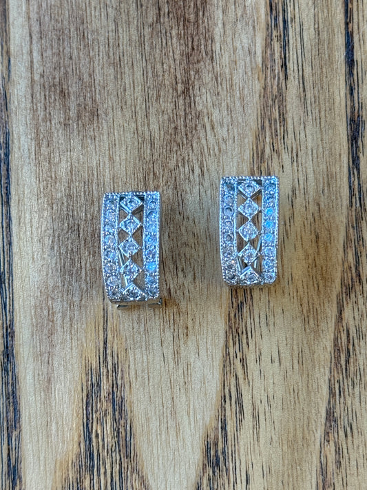 NO BRAND Pierced Strass Earrings