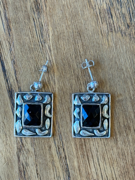NO BRAND Pendant W Black Stone Earrings