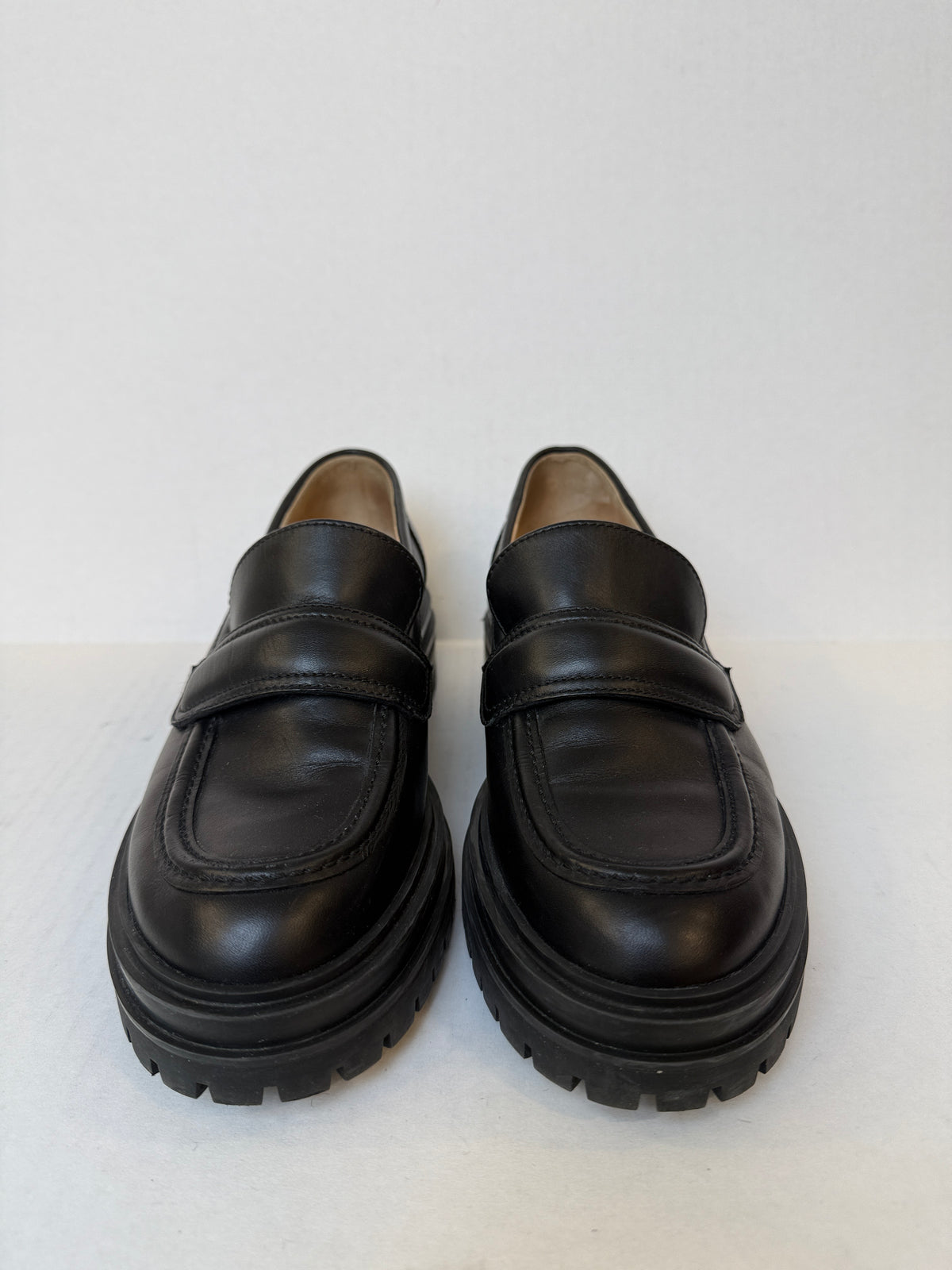 GIANVITO ROSSI Argo Leather Lug Sole Loafers / US6-EU37