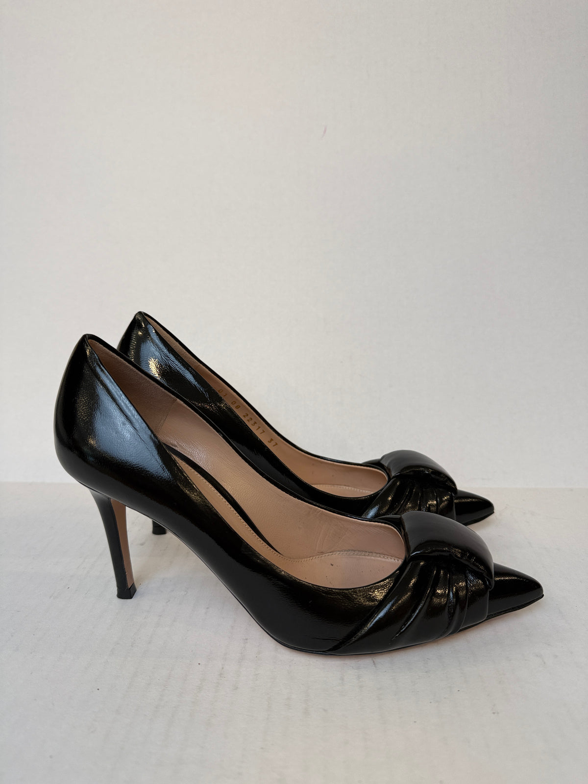 GIANVITO ROSSI Knot Detail Patent Leather Stiletto pumps / US6-EU37