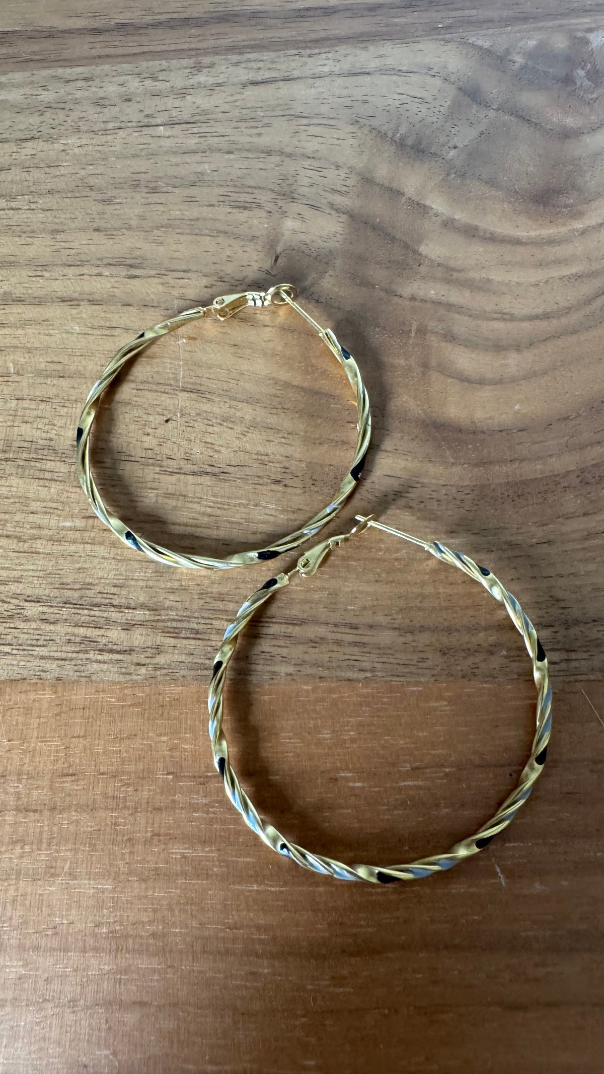 NO BRAND Multi Tone Twisted Large Hoops Earrings