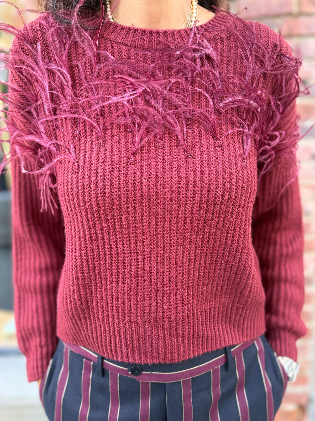 CINQ A SEPT Ribbed Knit Sweater With Crew Neckline And Ostrich Feather / XS
