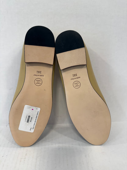CHANEL Ballet Flat NWT Size 8 - EU38