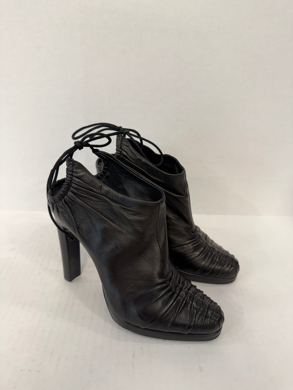 GUCCI NWT Tom Ford 2004 Leather Ruched Booties / US5.5-EU36