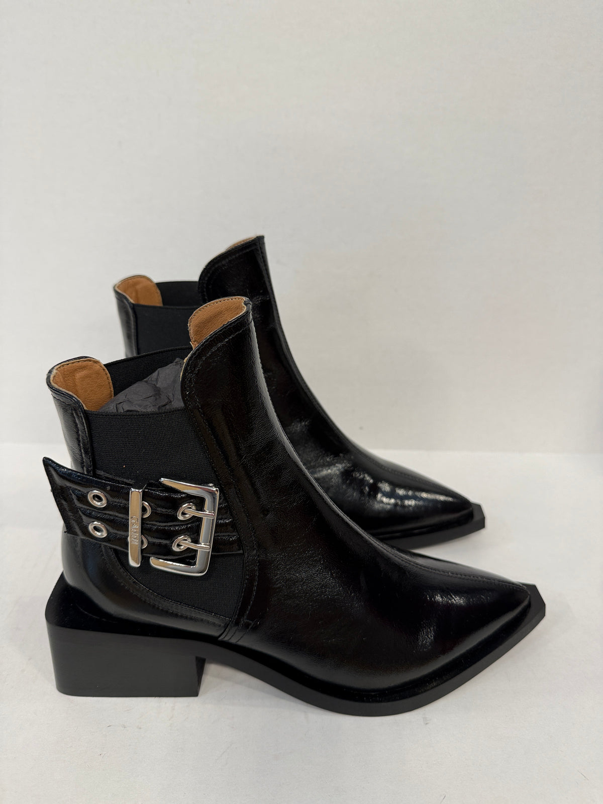 GANNI NWT Patent  Leather Chunky Buckle Chelsea Boots/US8-EU39