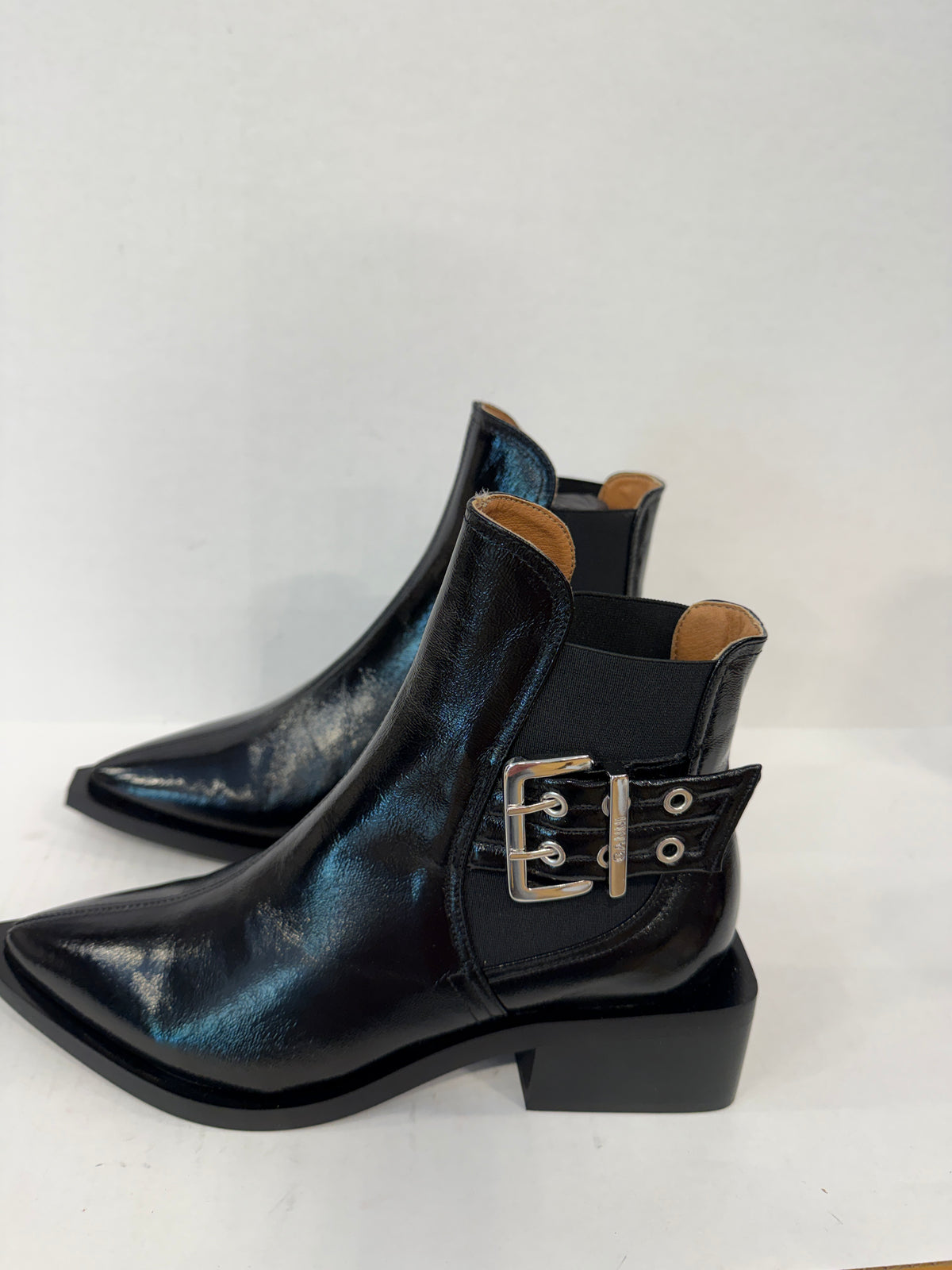 GANNI NWT Patent  Leather Chunky Buckle Chelsea Boots/US8-EU39
