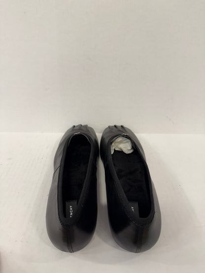 GIVENCHY NWT Ballet Flats / EU40.5