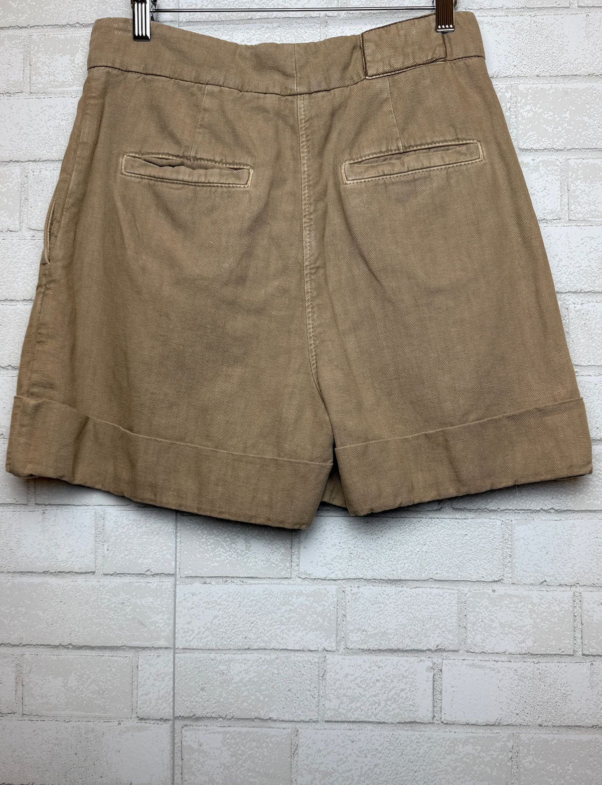 BRUNELLO CUCINELLI High-Waisted Cuffed Shorts / M-US6