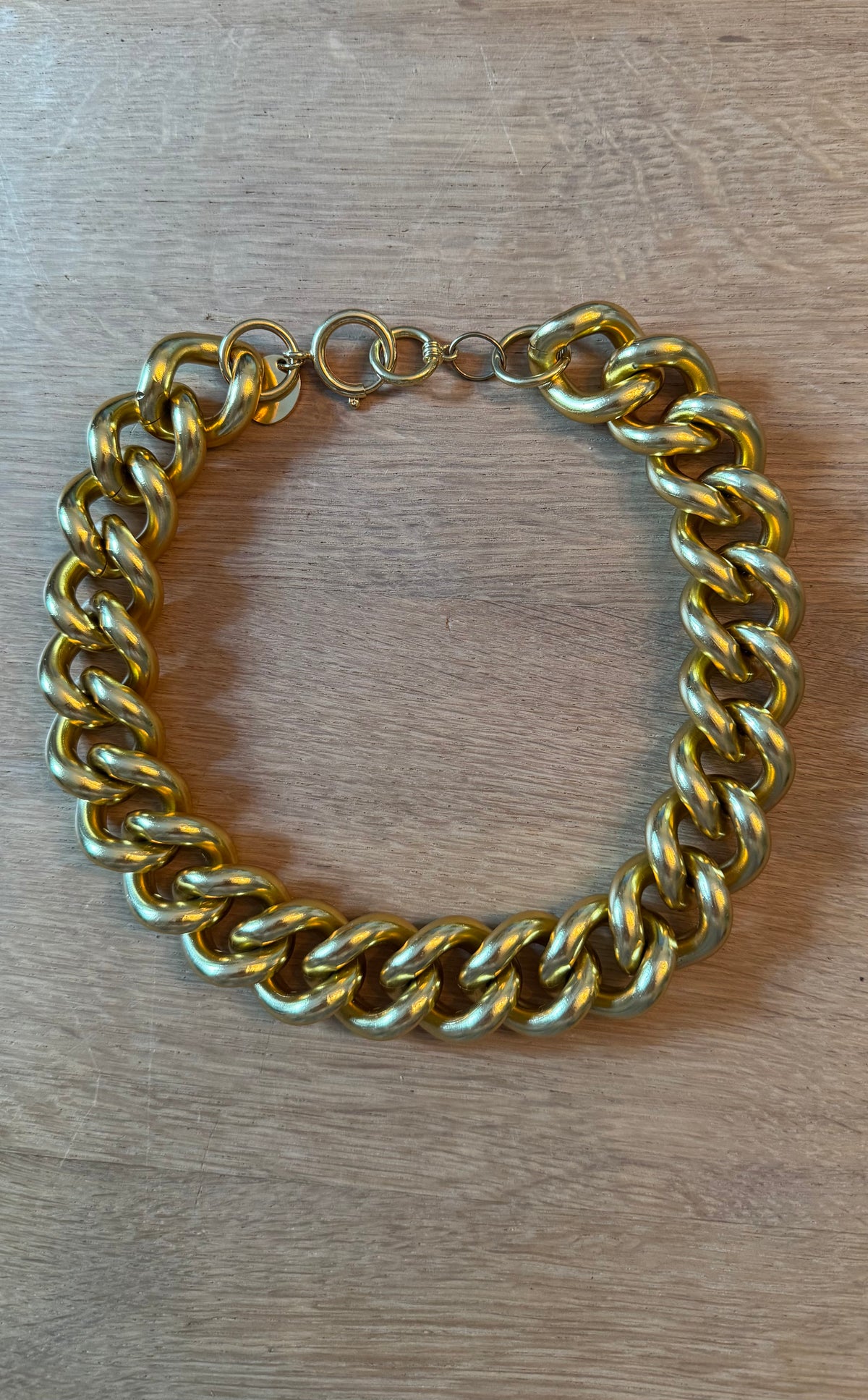NO BRAND Gold Tone Chunky Curb Link Statement Necklace