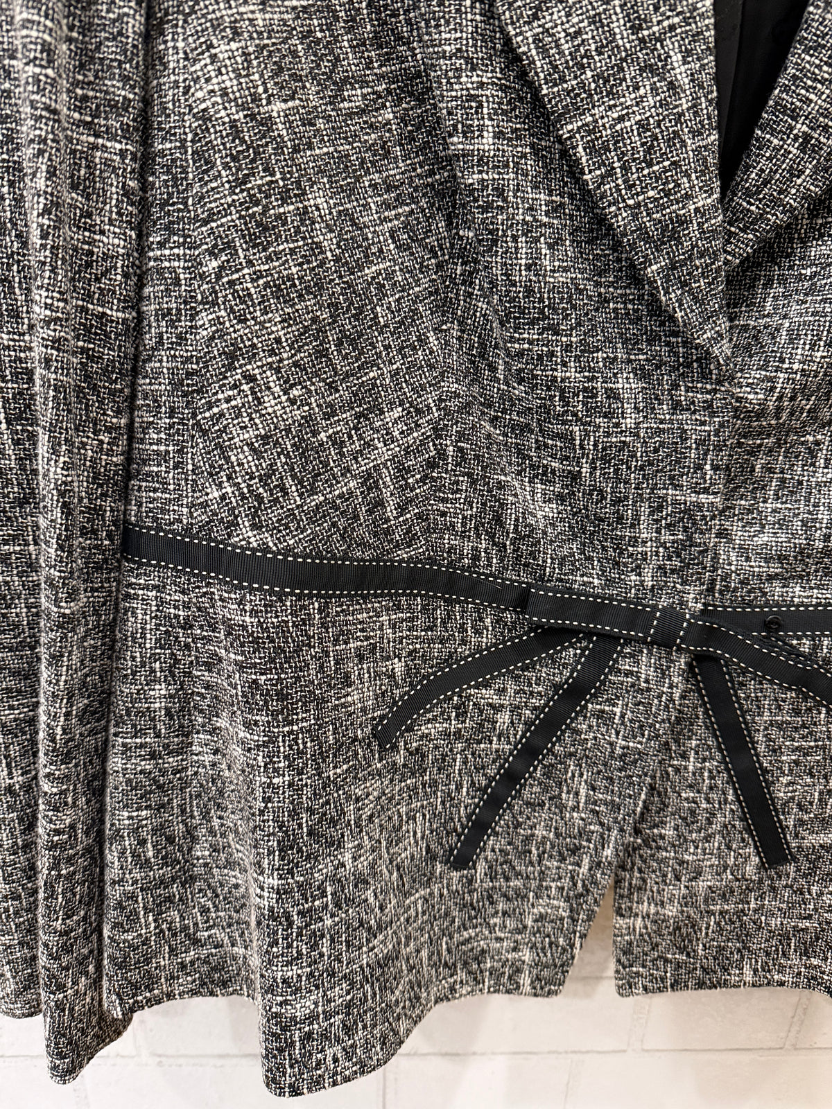 ESCADA NWT Wool Tweed One Button Bow Jacket/ EU46-XL