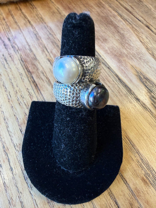 INAYA White Pearl Grey Ring