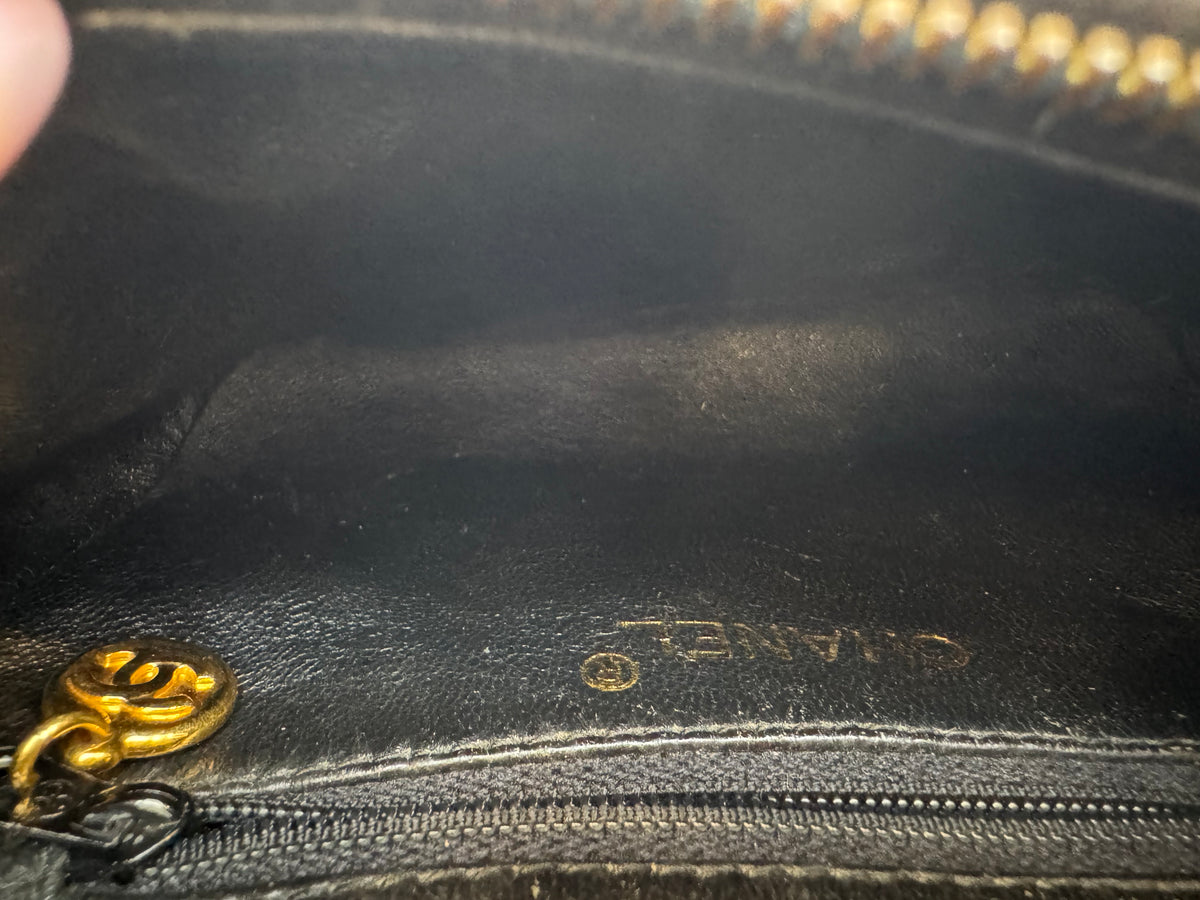 CHANEL Vintage Patent Leather Quilted Waist Belt Bag