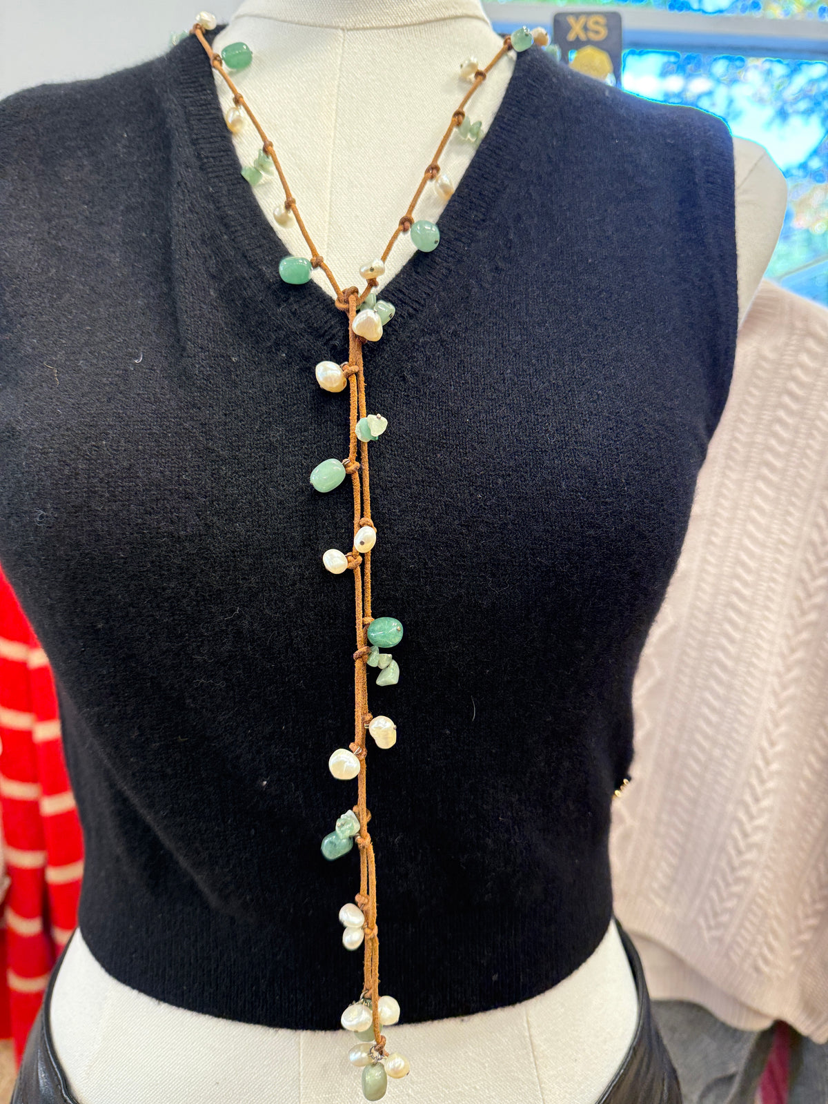 NO BRAND Leather And Stones Necklace