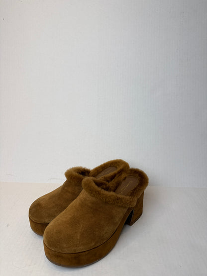 GIANVITO ROSSI Lyss Suede Platform Clogs / US5-EU36