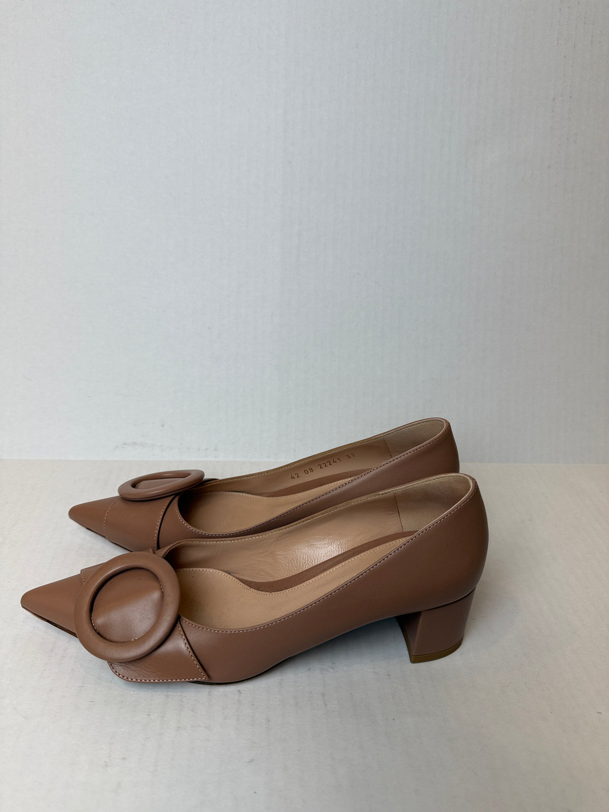 GIANVITO ROSSI  Leather Venezia Pointed ToePumps/US7-EU37