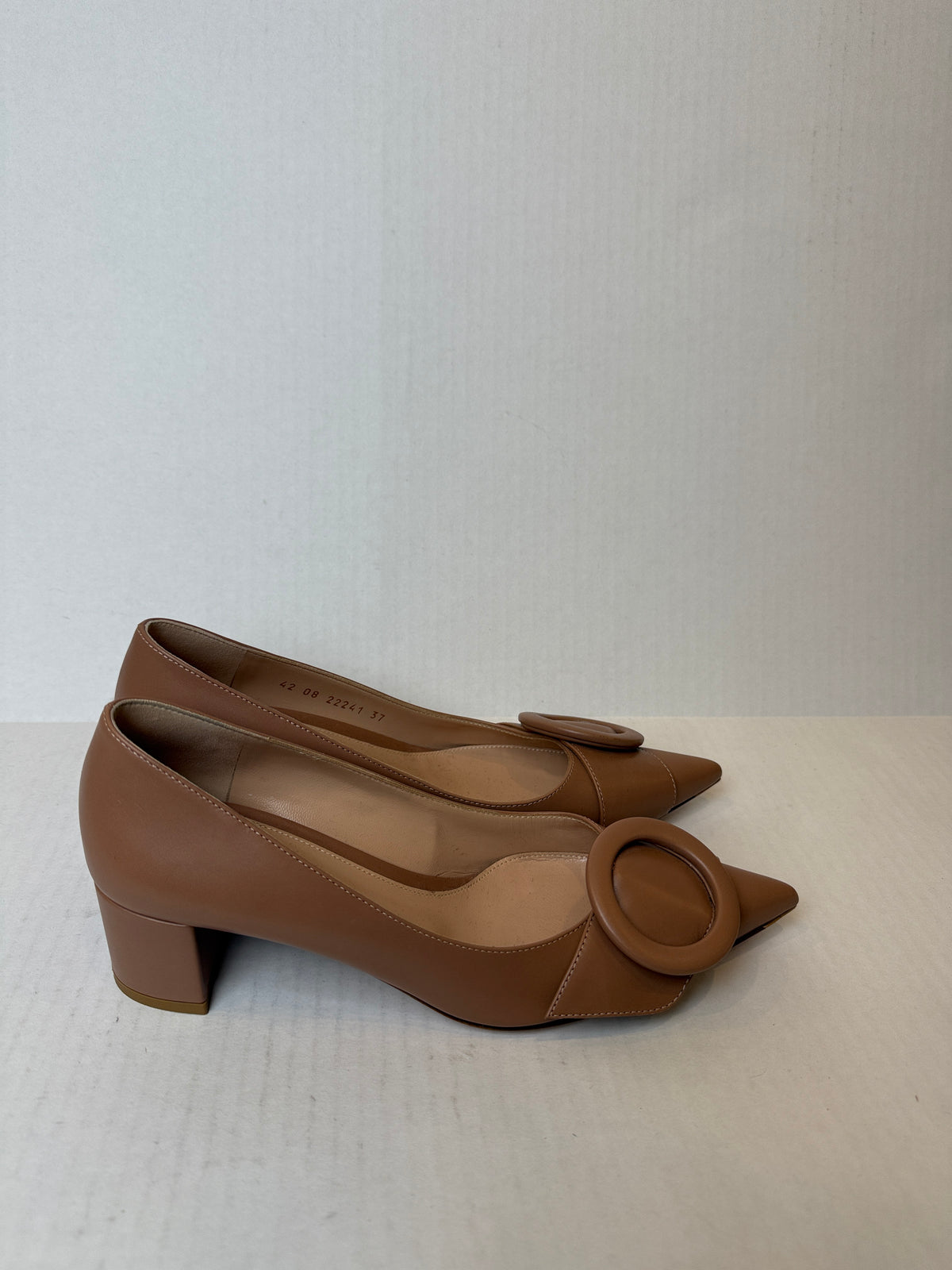 GIANVITO ROSSI  Leather Venezia Pointed ToePumps/US7-EU37
