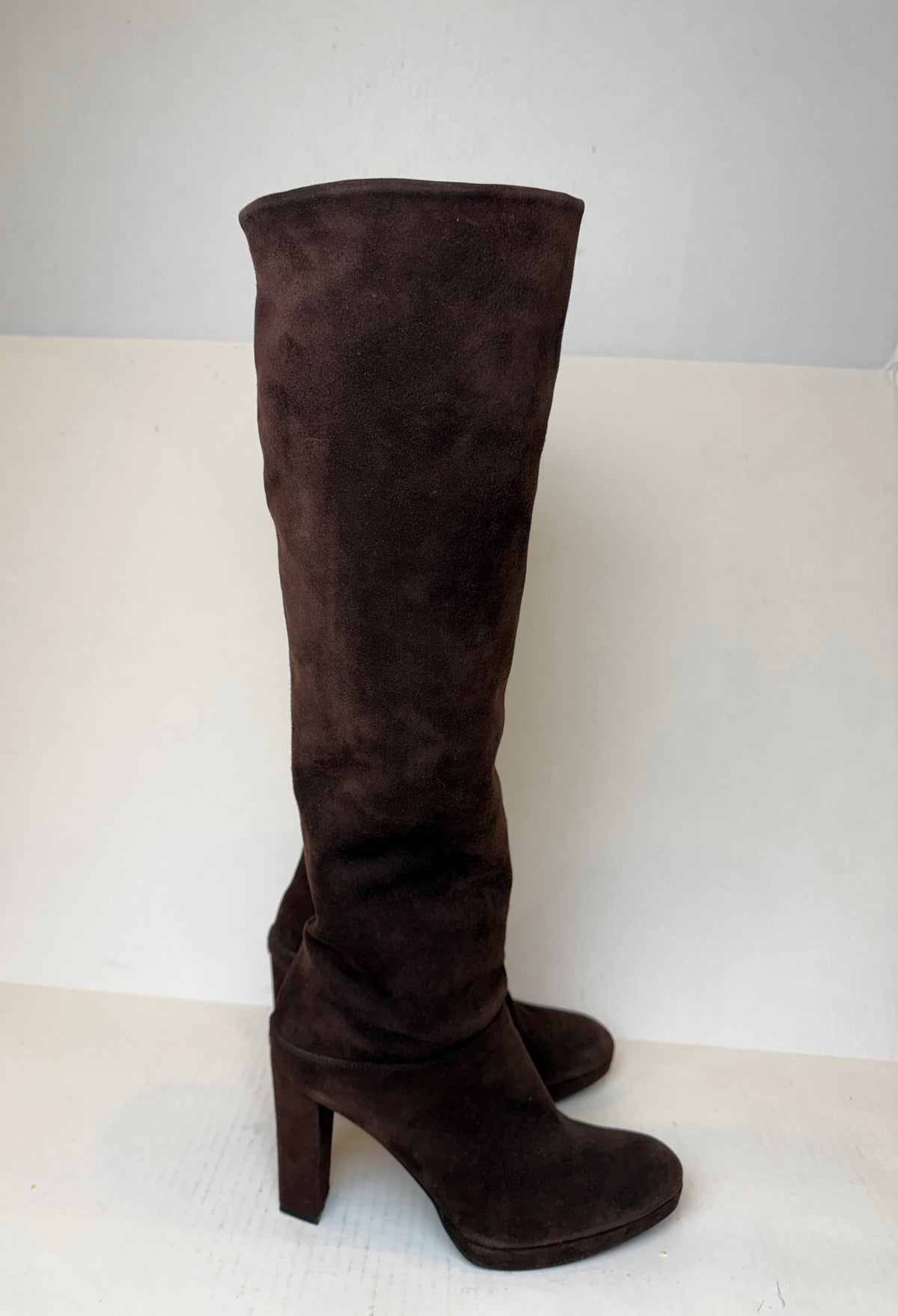 STUART WEITZMAN Knee-High Block Heel Suede Boots / 8