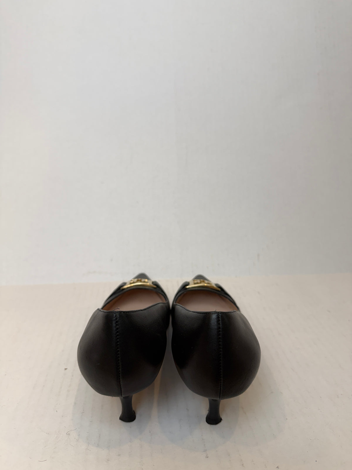 ESACADA Leather Pointed Toe Kitten Heels / US5-EU36