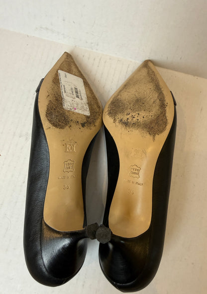 ESACADA Leather Pointed Toe Kitten Heels / US5-EU36