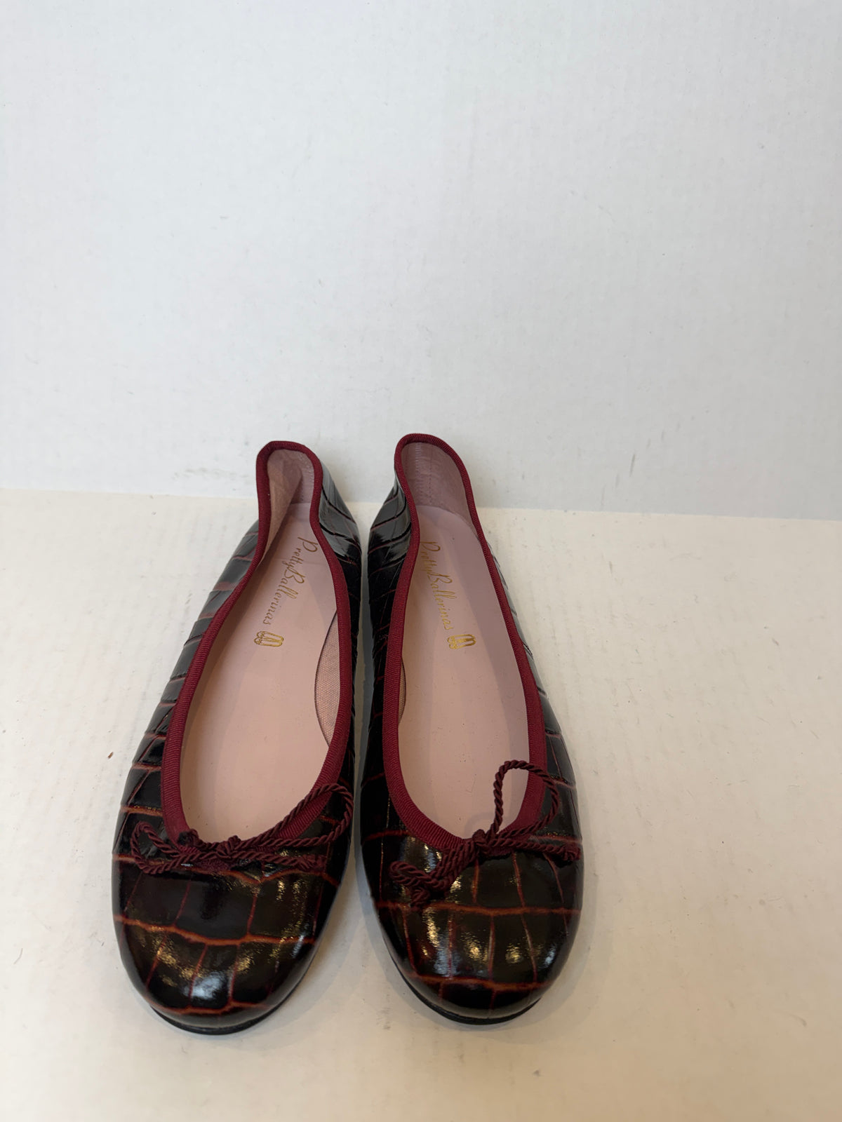 PRETTY BALLERINAS NWT Crocodile  Ballerinas/7-EU38