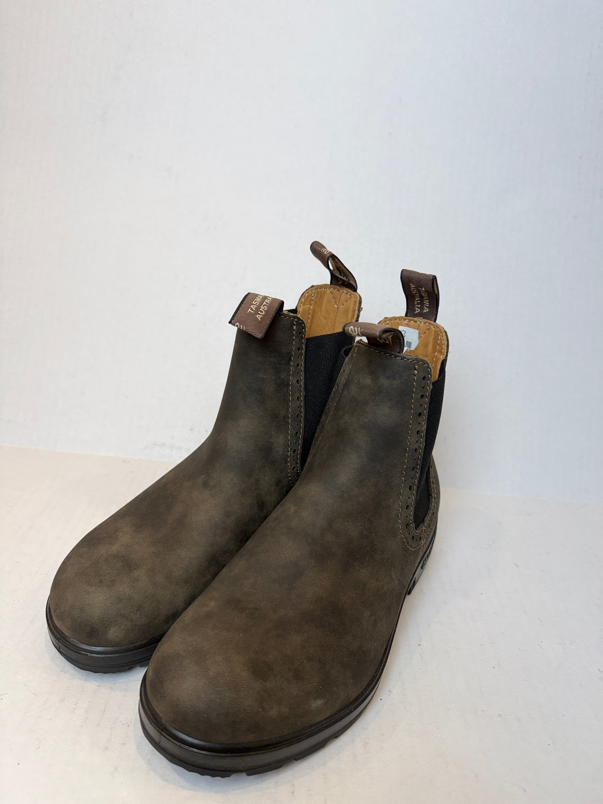 BLUNDSTONE NWT 1351 Chelsea Boots/5-EU36