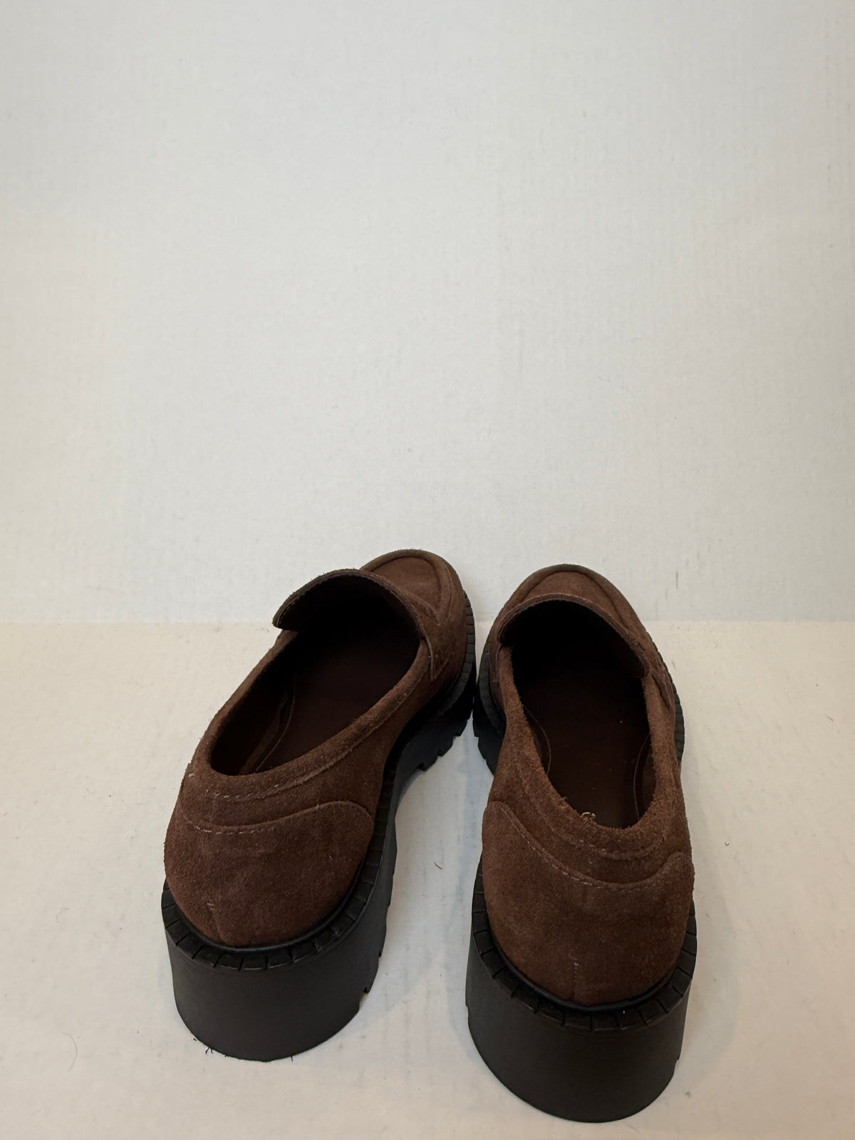 LARROUDE NWT Suki Lug Suede Loafers/US9-EU39
