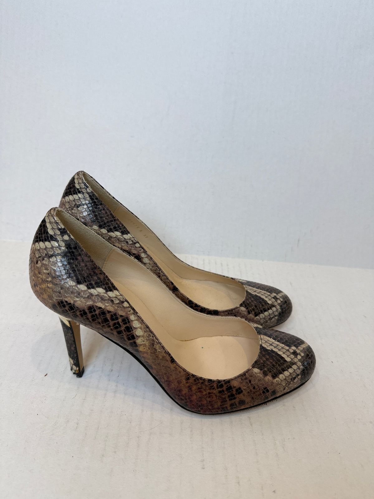 L.K.BENNETT NWT Leather Snake Pumps/7-EU38