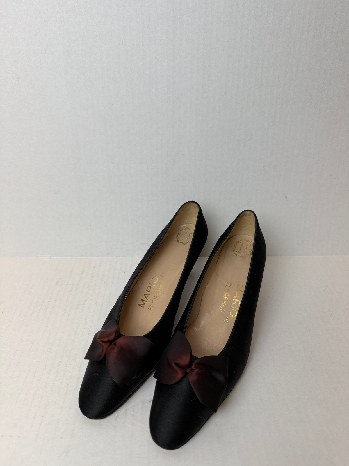 MARIO of FLORENCE  Satin Kitty Heels With Bow Pumps/US9-EU40