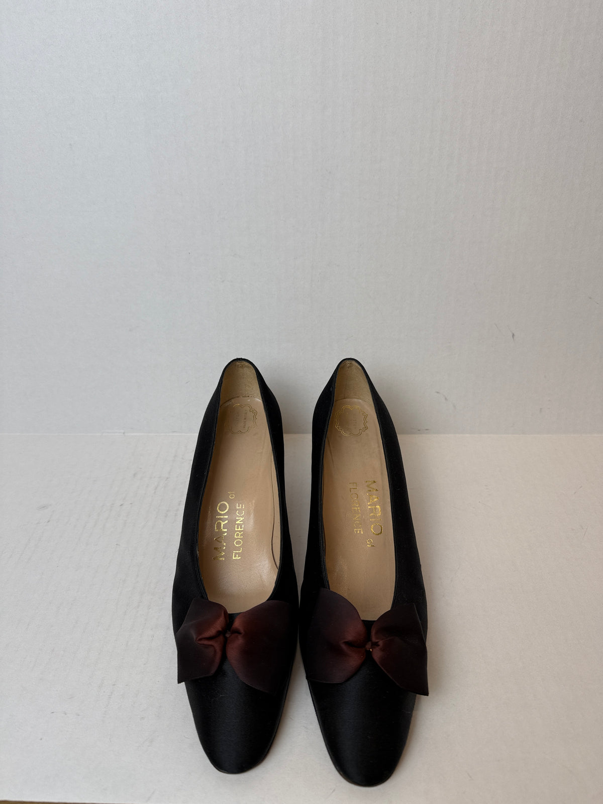 MARIO of FLORENCE  Satin Kitty Heels With Bow Pumps/US9-EU40