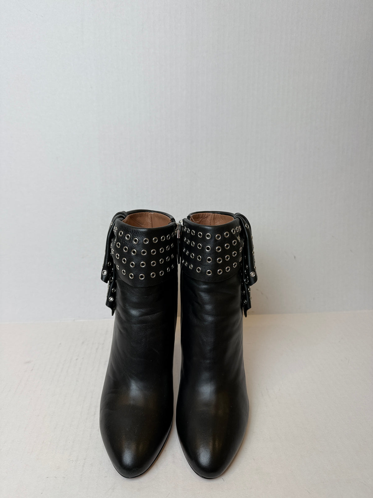 ALAIA Ankle Leather Boots with Bow Detail / US7-IT37
