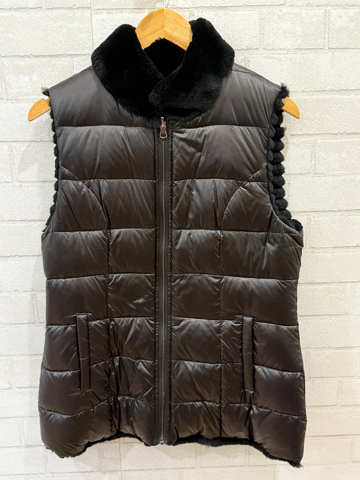 BLUE DUCK Fur Reversible Sleeveless Zip Jacket/XS
