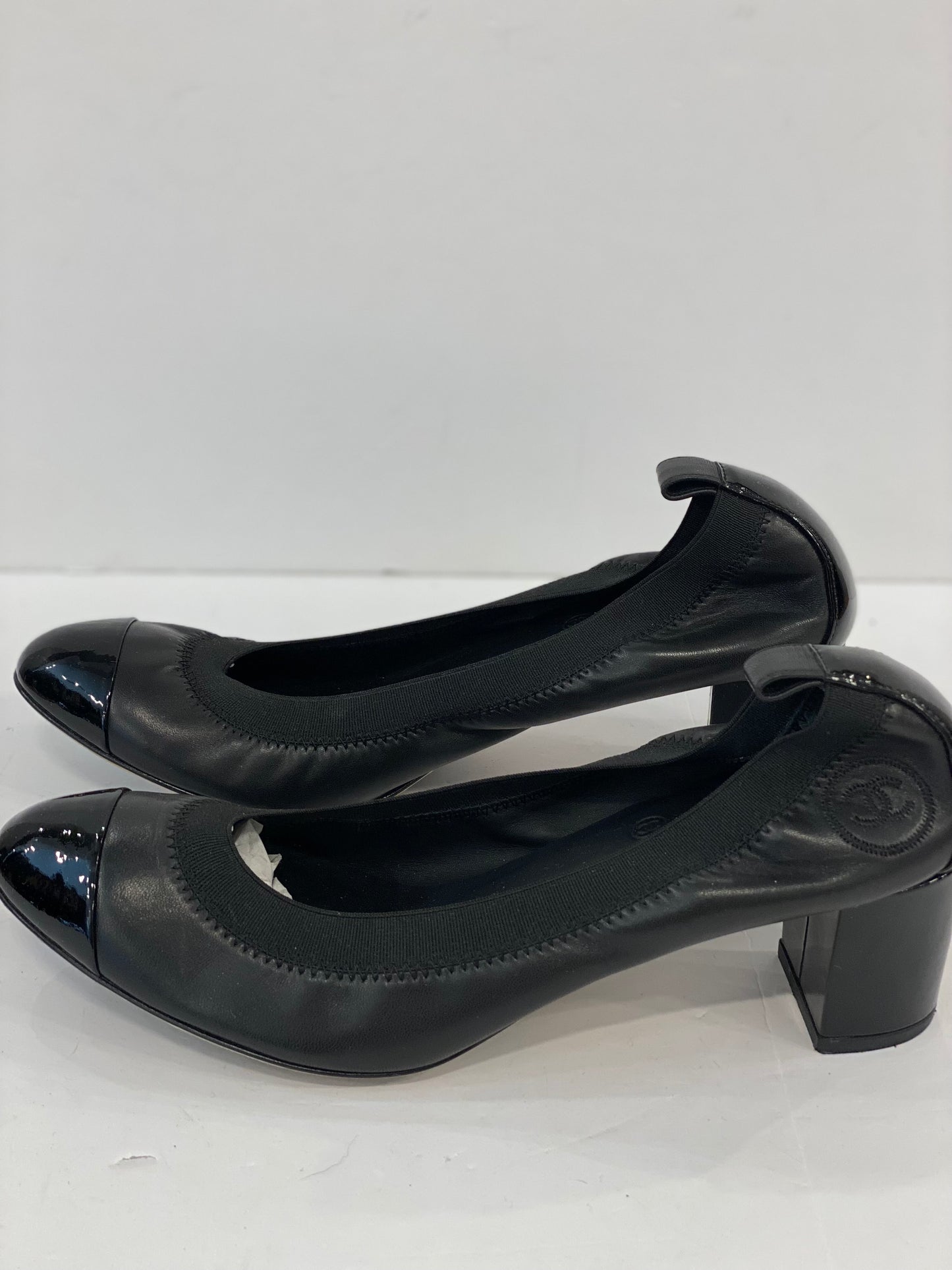 CHANEL Specator Pumps Black Leather / Patent Leather / US9.5-EU40