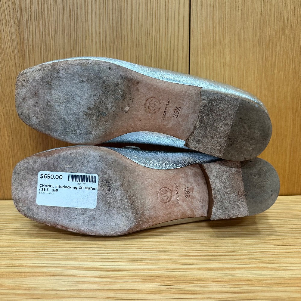 CHANEL interlocking CC loafers / US9-EU39.5
