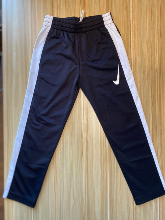 NIKE Training Pant / 6Y